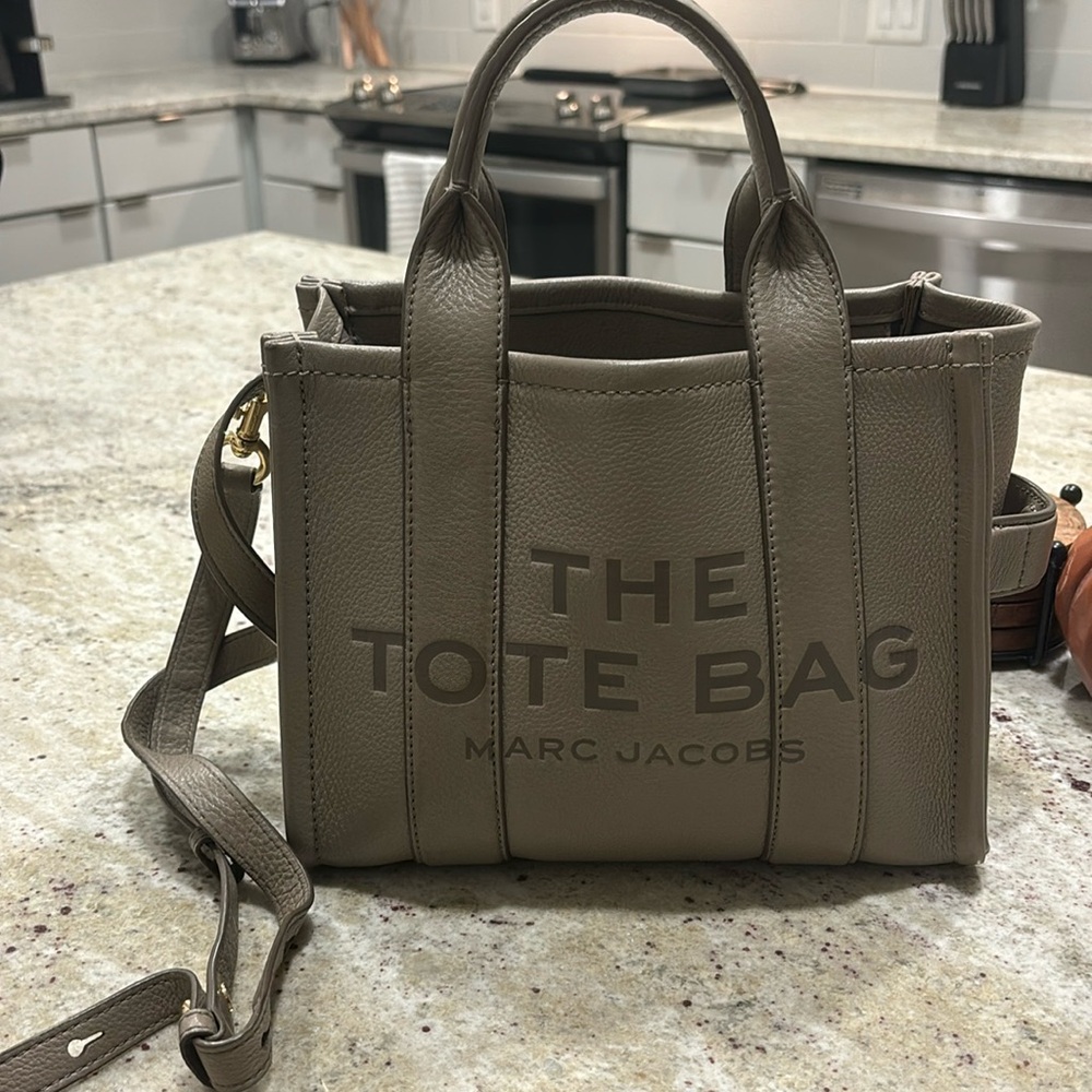 Marc Jacobs small tote bag